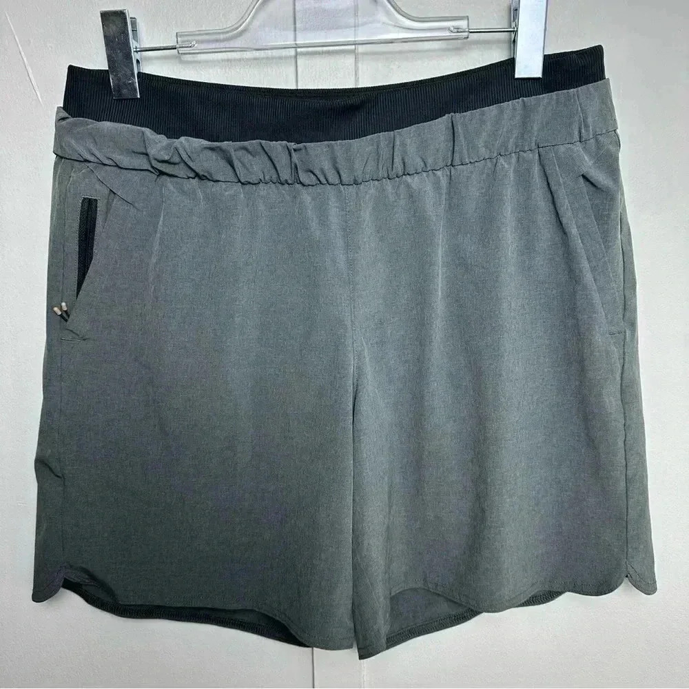 REI co-op Gray Men’s Athletic Shorts Large